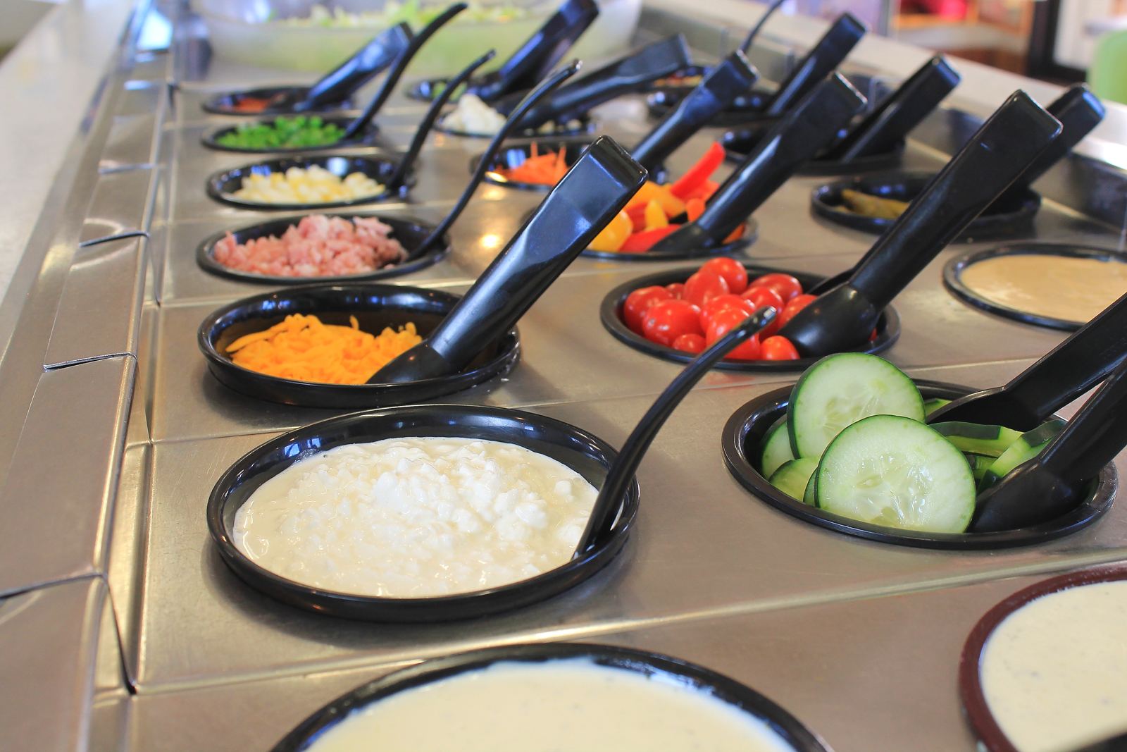 Bogey's salad bar with fresh toppings